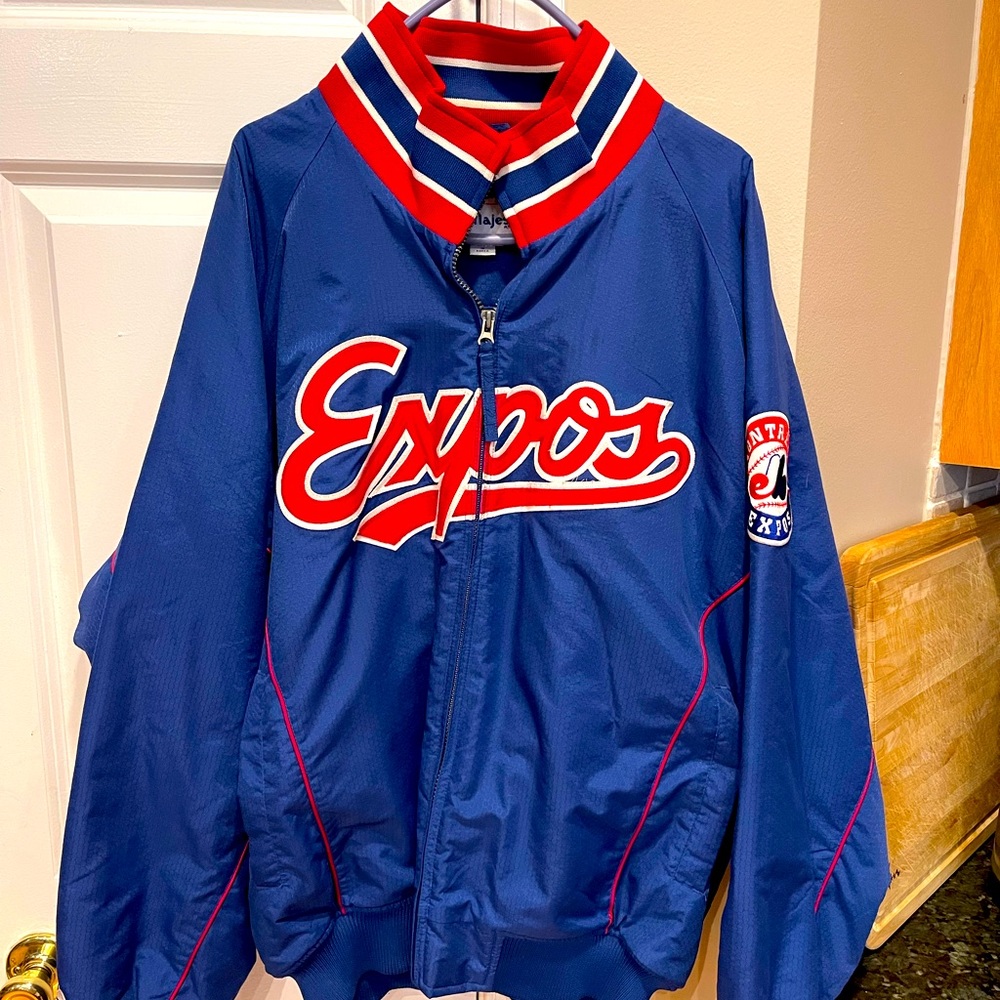 Montreal Expos Majestic Jacket. Size L